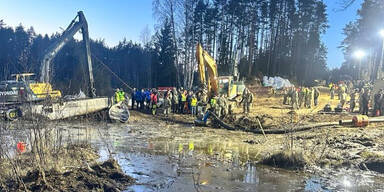 Versunkener US-Panzer aus Schlamm geborgen