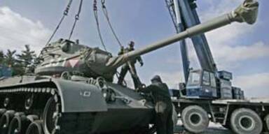 Schwarzenegger hat zu Hause nicht die Hosen an