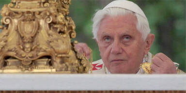 Papst schweigt zu Missbrauchs-skandal
