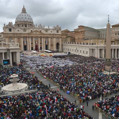 Größte Papst-Show aller Zeiten