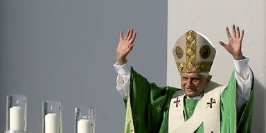 Papsthaus in Marktl beschmutzt