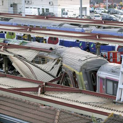 Zug entgleist bei Paris