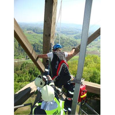 Der 43-Jährige baumelte in 30 Meter Höhe