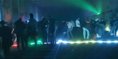 Wirbel um illegale Rave-Party mitten im Lockdown