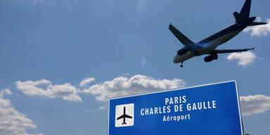 Paris: Polizei erschie&szlig;t Messer-Mann am Flughafen
