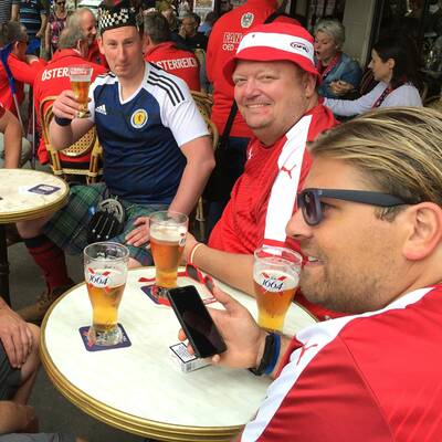 ÖFB-Fans erobern Paris