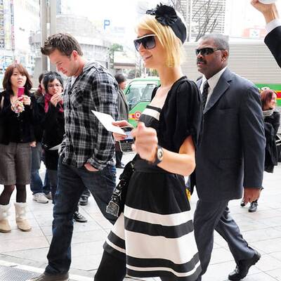 Paris mit Lover Doug Reinhardt in Tokio