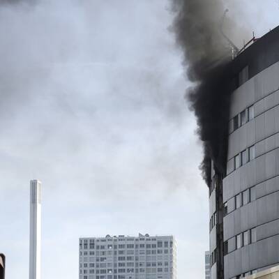 ... Scheiben gingen zu Bruch...