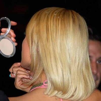 Paris Hilton hat ein haariges Problem