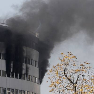 ... Scheiben gingen zu Bruch...