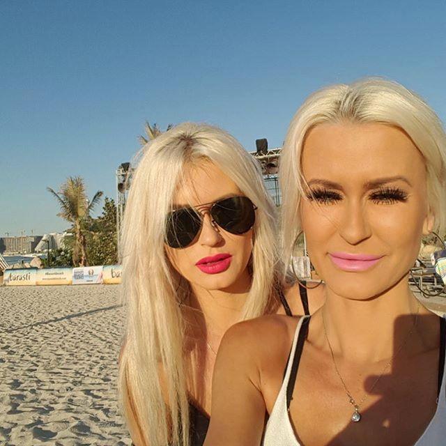 Sexy Zwillingen droht Haft in Dubai