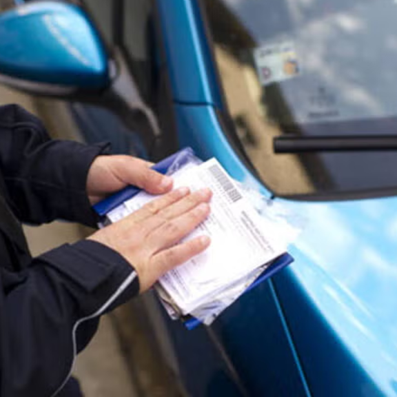 SPÖ: Parkpickerl nur noch, wenn man Öffi-Jahreskarte hat?