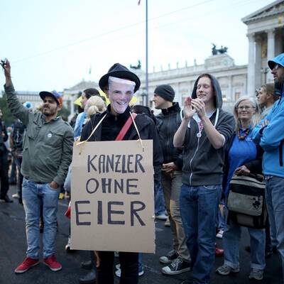 Kundgebung vor dem Parlament