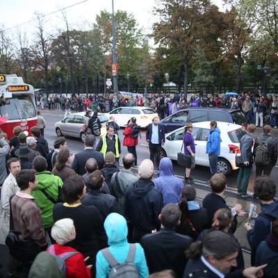 Kundgebung vor dem Parlament