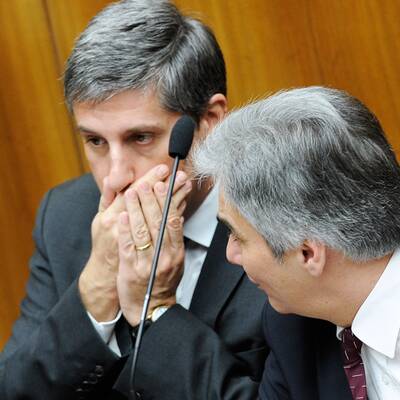 FPÖ, Grüne und BZÖ sind vom 26-Milliarden-Euro-Paket alles andere als begeistert