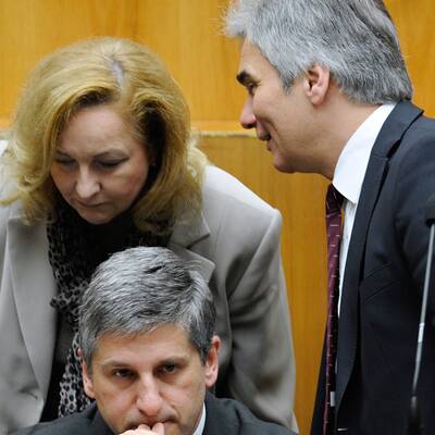 FPÖ, Grüne und BZÖ sind vom 26-Milliarden-Euro-Paket alles andere als begeistert