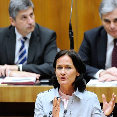 FPÖ, Grüne und BZÖ sind vom 26-Milliarden-Euro-Paket alles andere als begeistert