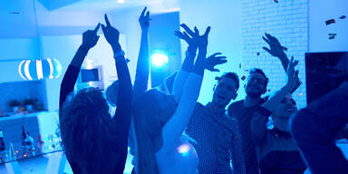 Polizei l&ouml;st Corona-Party in Tiroler Hotel auf