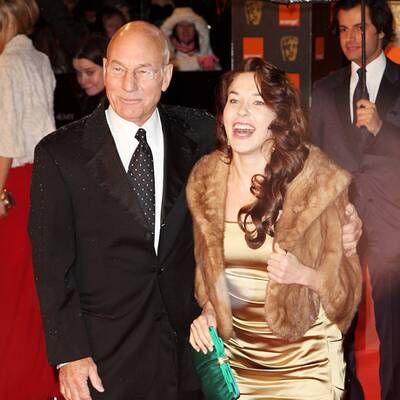 Stars im Regen: Jolie, Pitt & Co bei BAFTAs