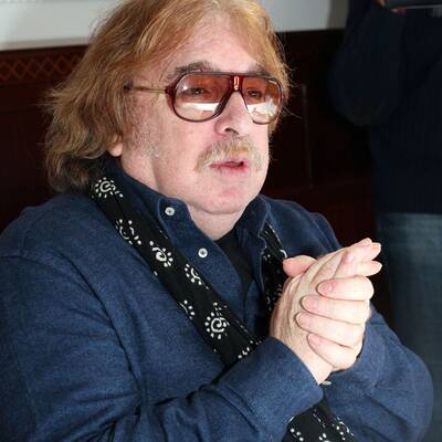 Sido prügelt Dominic Heinzl 