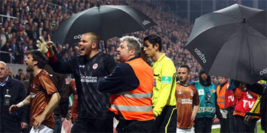 St. Pauli Becherwurf