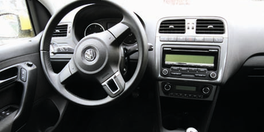 Top-Torwart Helge Payer testet den VW Polo