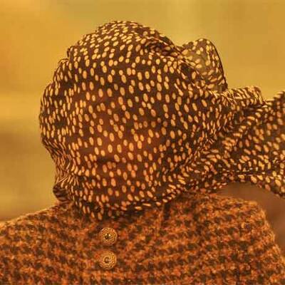 Sandsturm färbt Himmel über Peking orange