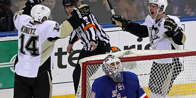 Penguins holen sich zwei Matchpucks