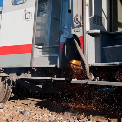 Zug entgleist - Pendler-Chaos in Wien