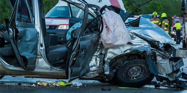 Studentin (22) stirbt bei Frontalcrash 