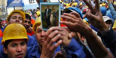 Tumulte bei Umbettung Peróns