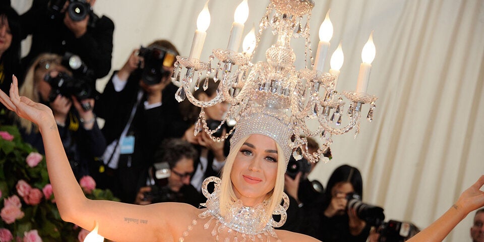 Met-Gala: Lady Gaga strippt am Red Carpet