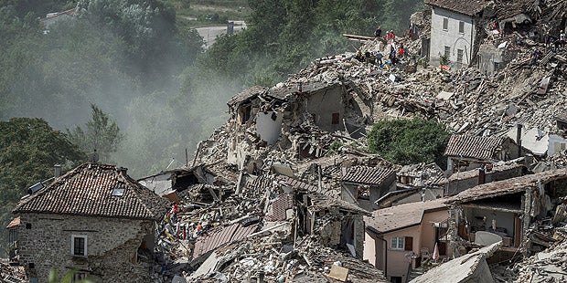 Italien: Mädchen (10) aus Trümmern gerettet