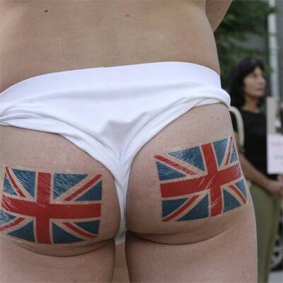 Demo in Riga gegen Tierquälerei