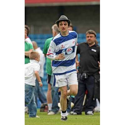 Neue Wege - Pete Doherty beim Benefiz-Kicken
