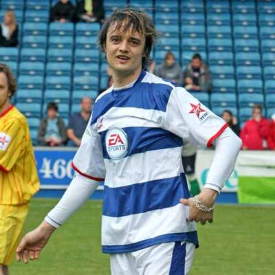Neue Wege - Pete Doherty beim Benefiz-Kicken