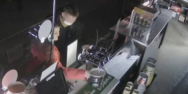 Pärchen in einem russischen Kino