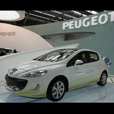 Porsche-Cayenne-Hybrid