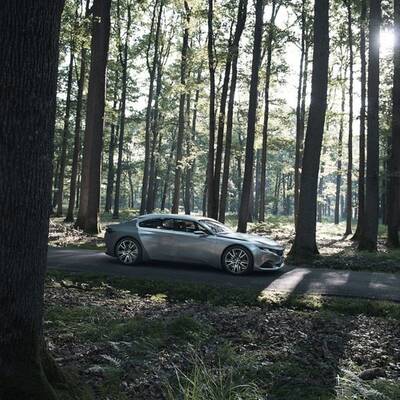 Peugeot-Studie Exalt