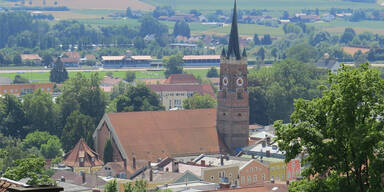 Bayerischer Politiker gibt Oesterreich Schuld am Lockdown | Corona-Virus