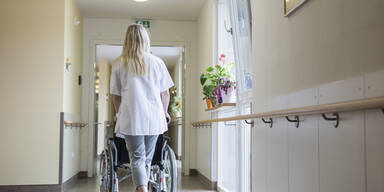 Cluster in Kärntner Pflegeheim: Ein Todesfall