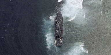VIDEO: US-Kriegsschiff zerstört Korallen-Riff