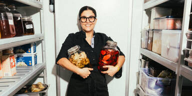 Wiener Spitzenk&ouml;chinnen stehen zum Frauentag im Rampenlicht