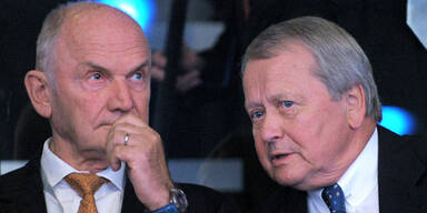 Hedgefonds weitet Porsche/VW-Klage aus