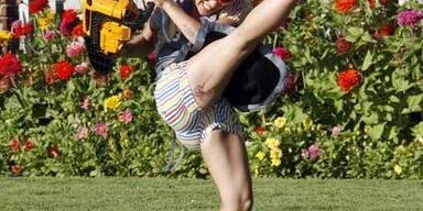 Pink schwört Rache mit Motorsäge