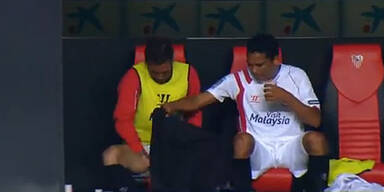 Sevilla-Star beim Pinkeln gefilmt