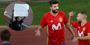 Piqu&eacute; von Fans gnadenlos ausgepfiffen