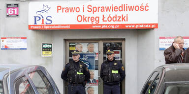 Mann richtet Blutbad in Parteizentrale an