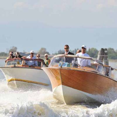 Unter Männern: Brad Pitt & Söhne in Venedig