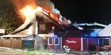 Großbrand in Pizzeria in Hainfeld